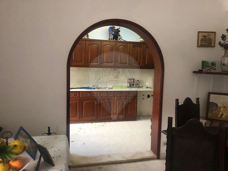 Moradia T4 para Venda em Arranho Foto 11