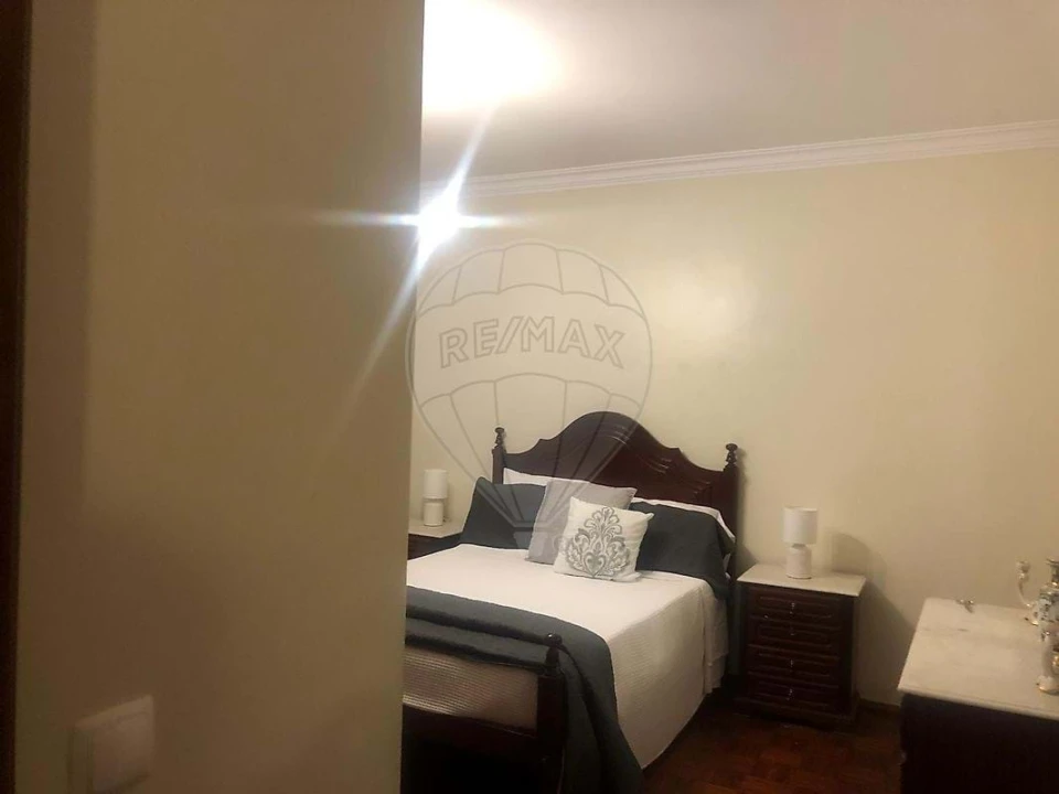 Moradia T4 para Venda em Arranho Foto 20