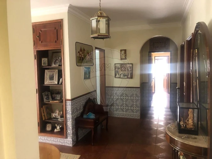 Moradia T4 para Venda em Arranho Foto 17