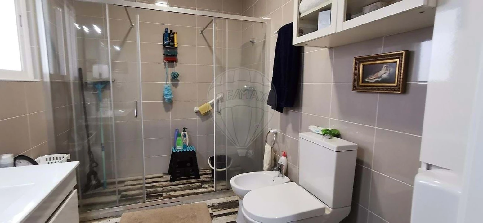 Moradia T2 para Venda em Benfica do Ribatejo Foto 9