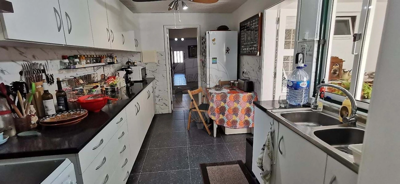 Moradia T2 para Venda em Benfica do Ribatejo Foto 3