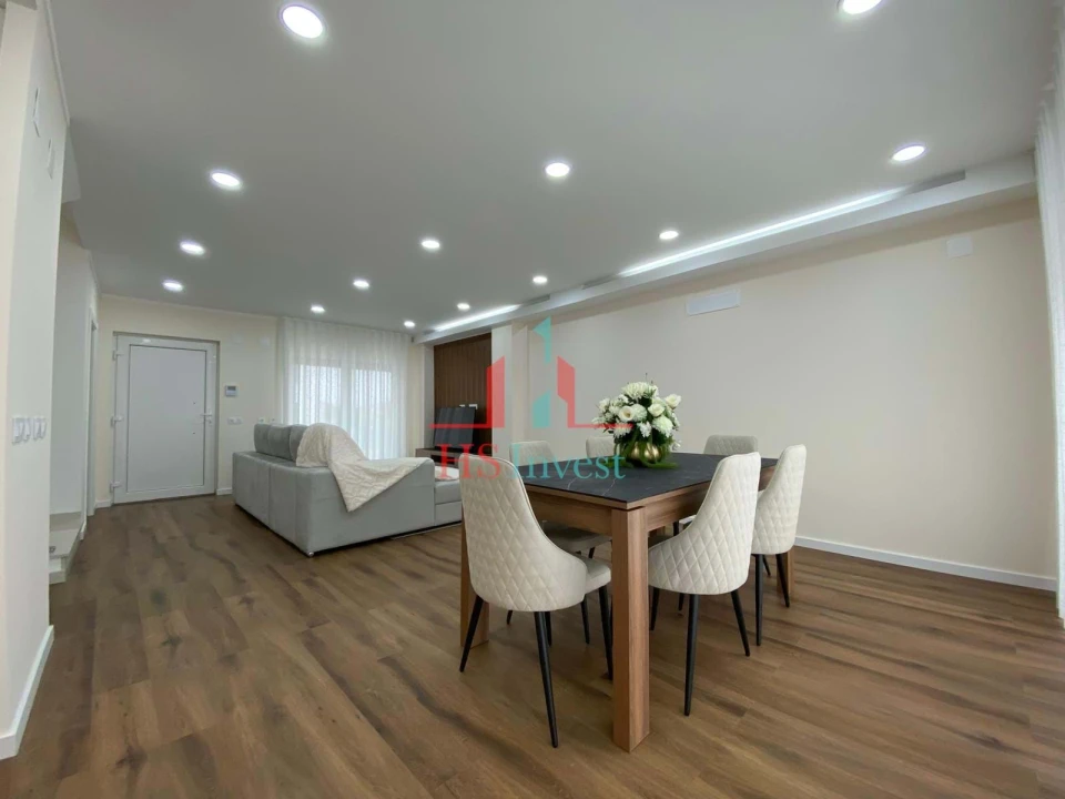 Moradia T4 para Arrendamento em Alcochete Foto 5