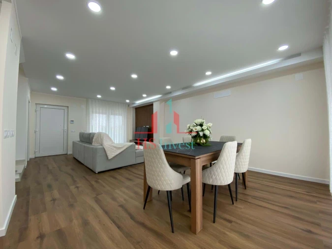 Moradia T4 para Arrendamento em Alcochete Foto 5