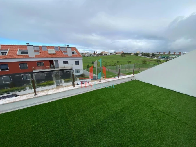 Moradia T4 para Arrendamento em Alcochete Foto 29