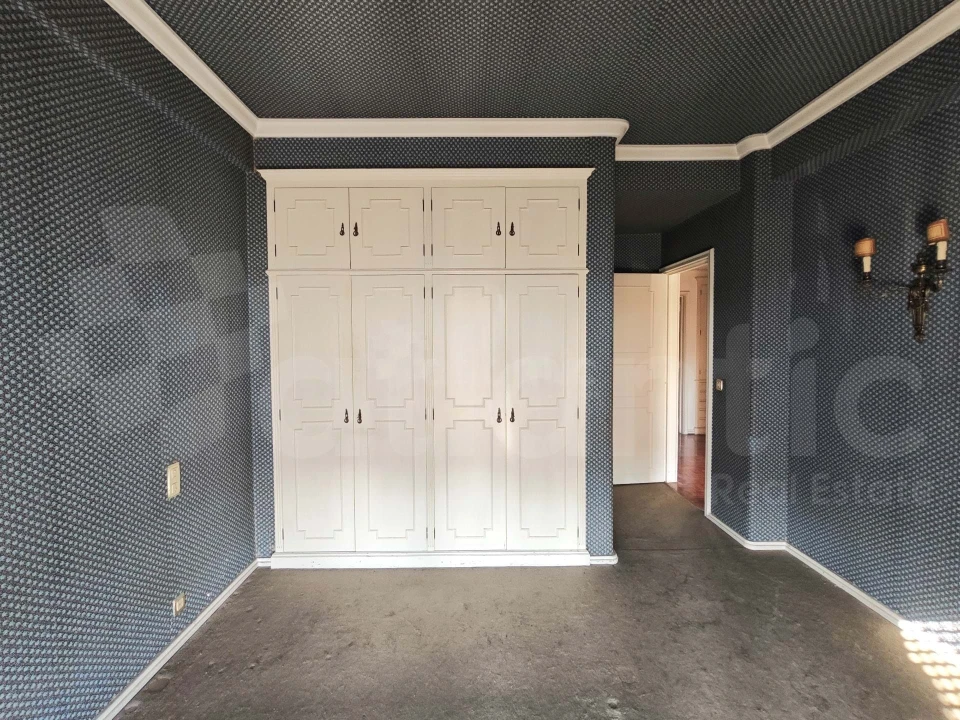 Apartamento T6 para Venda em Alvalade Foto 33