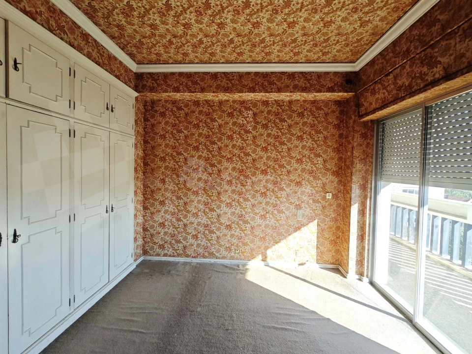 Apartamento T6 para Venda em Alvalade Foto 34