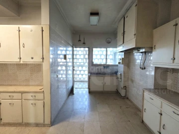 Apartamento T6 para Venda em Alvalade