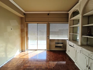 Apartamento T6 para Venda em Alvalade