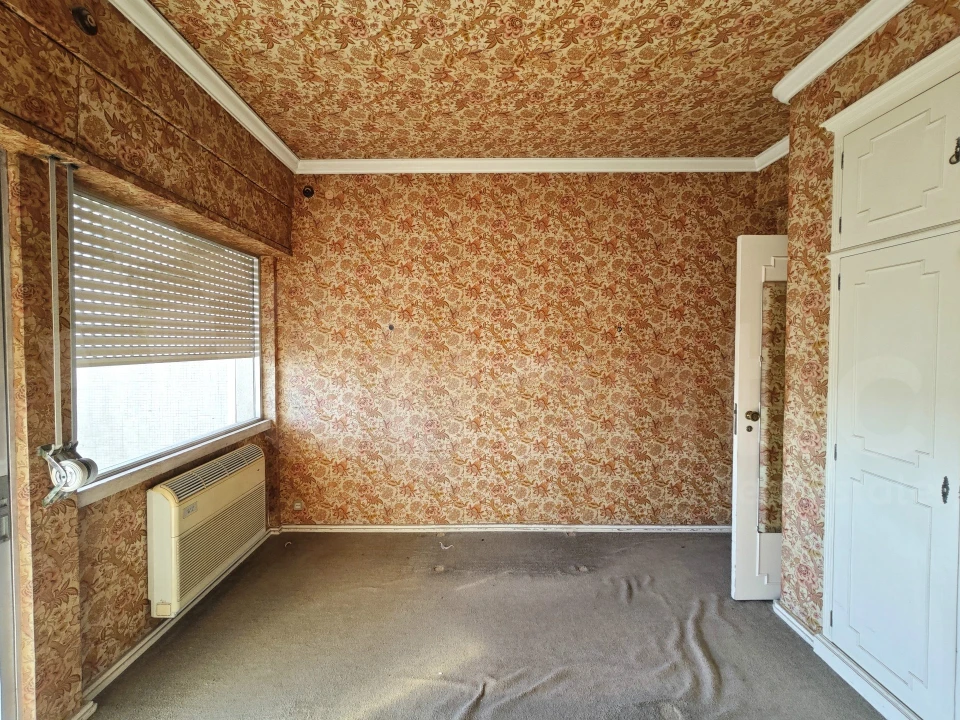 Apartamento T6 para Venda em Alvalade Foto 14