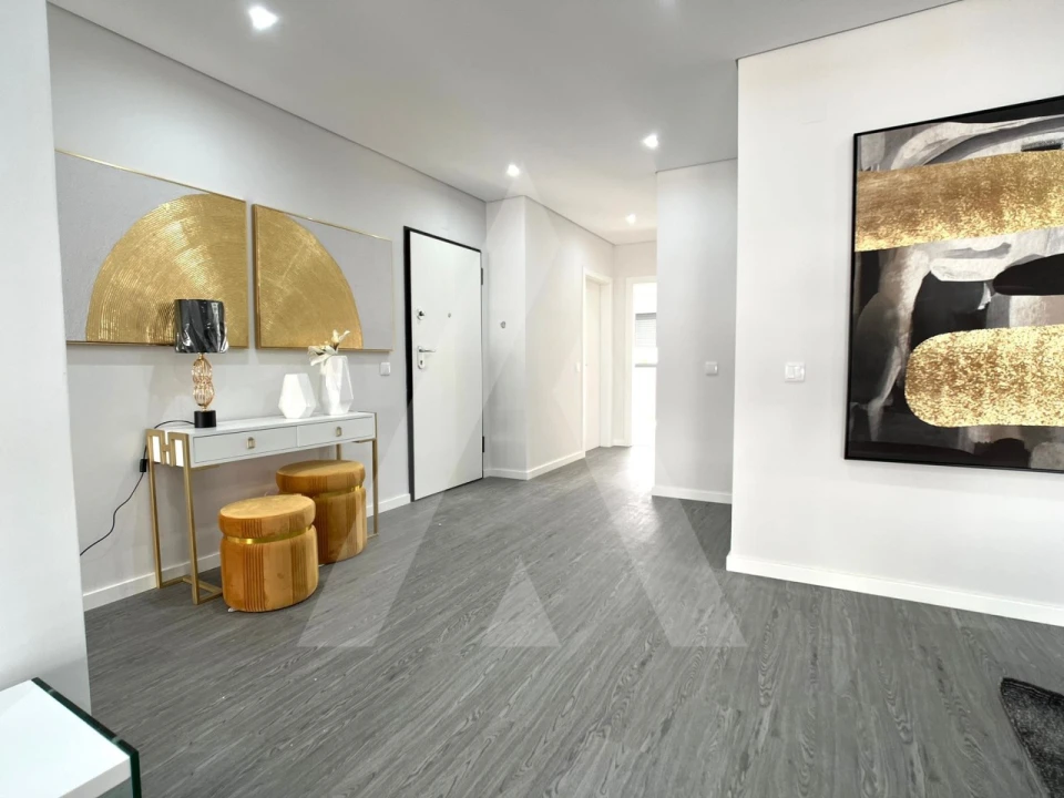 Apartamento T3 para Venda em Quelfes Foto 21