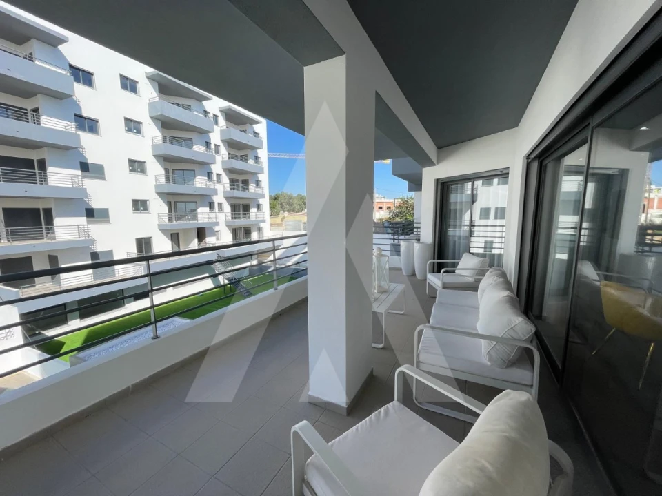 Apartamento T3 para Venda em Quelfes Foto 27