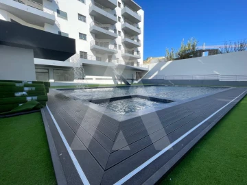 Apartamento T3 para Venda em Quelfes