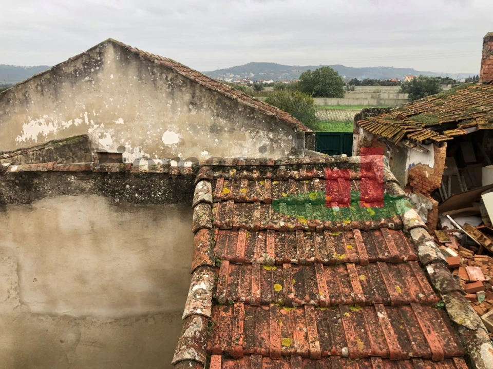 Prédio para Venda em Santo Antão e São Julião do Tojal Foto 9