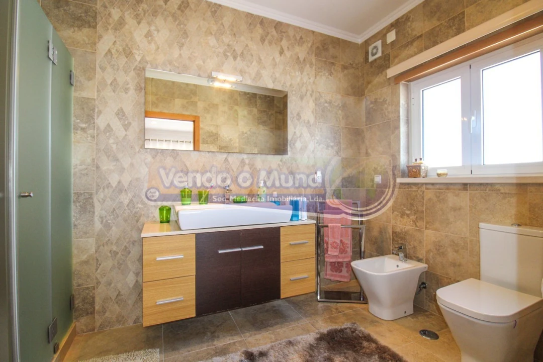 Moradia T4 para Venda em Samora Correia Foto 12