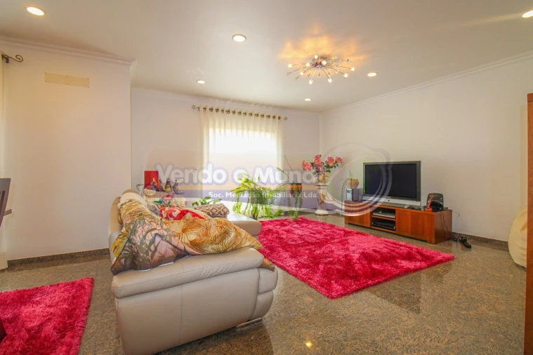 Moradia T4 para Venda em Samora Correia Foto 3