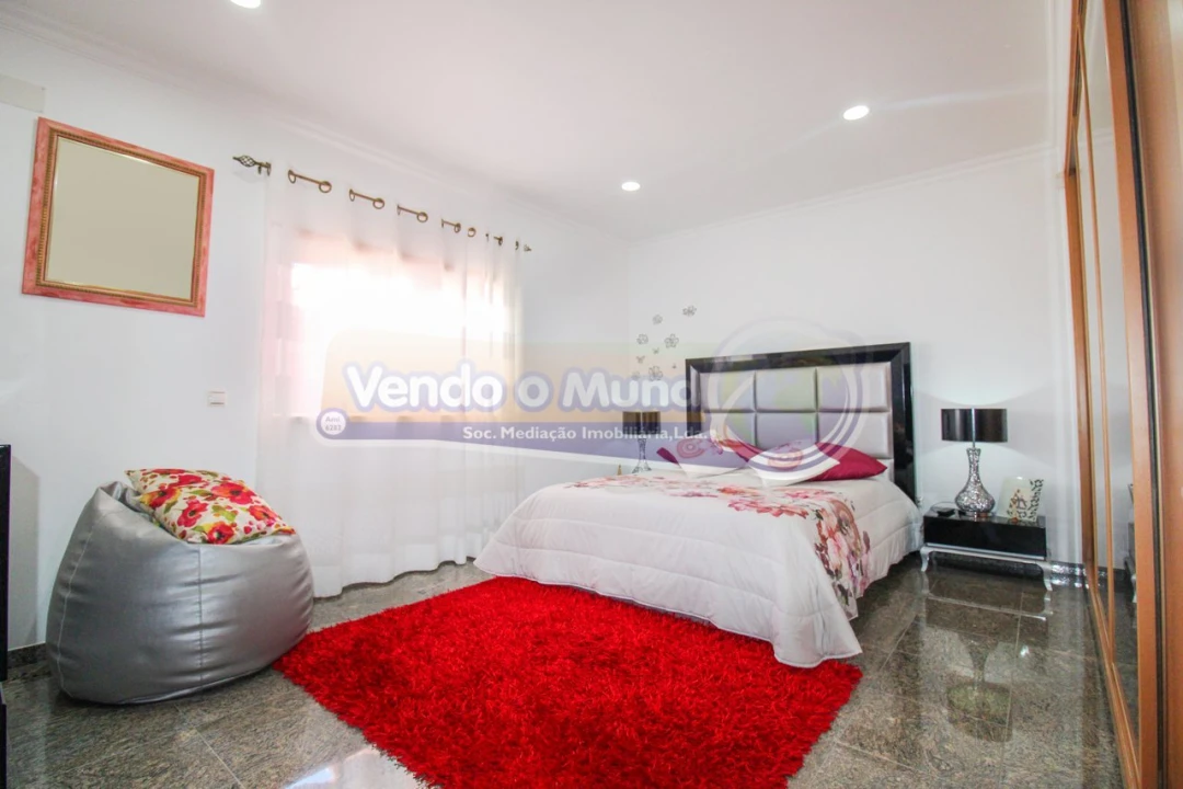Moradia T4 para Venda em Samora Correia Foto 14