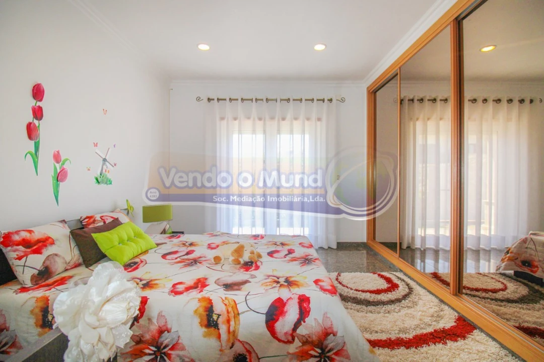 Moradia T4 para Venda em Samora Correia Foto 19