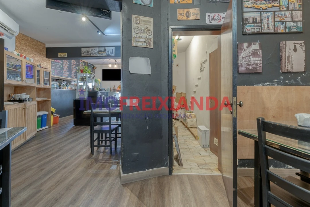 Negócio para Venda em Batalha Foto 17