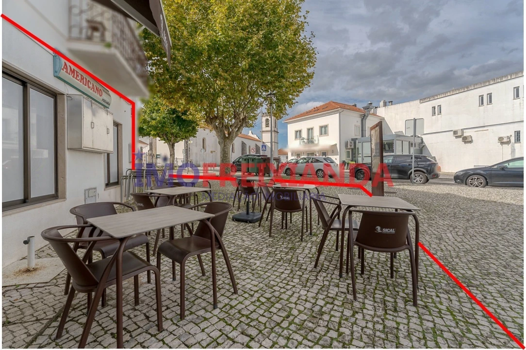 Negócio para Venda em Batalha Foto 3