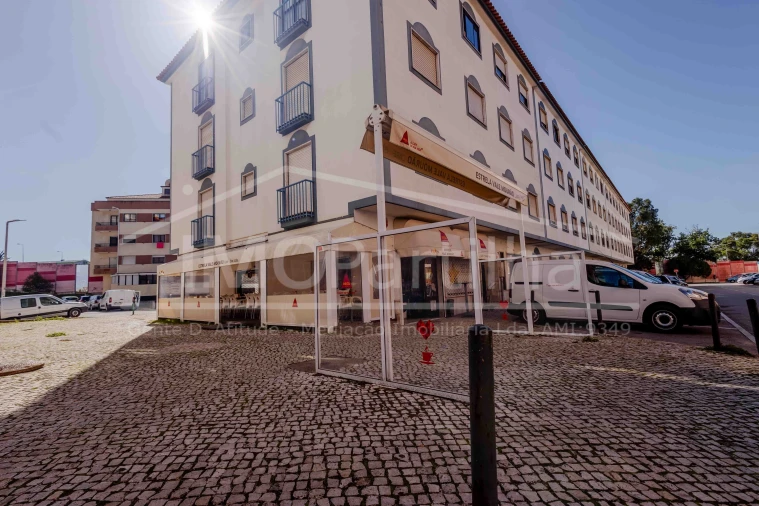 Negócio para Venda em Cacém e São Marcos Foto 5