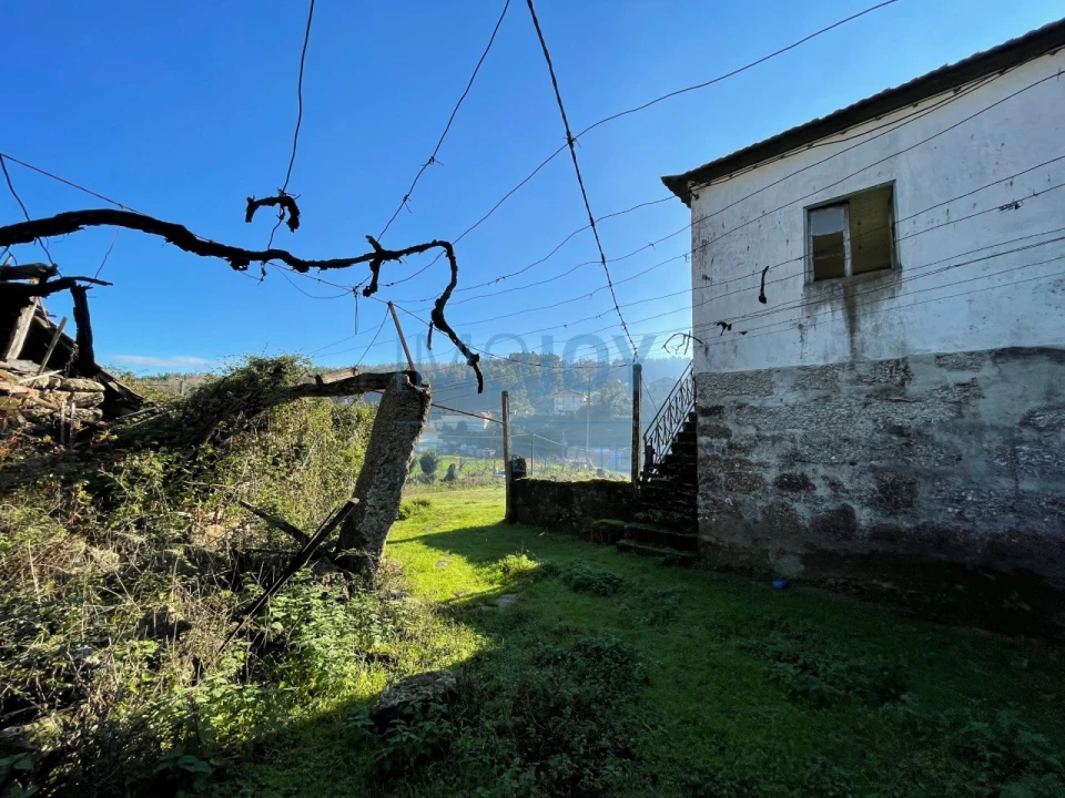 Terreno Misto para Venda em Penafiel Foto 17