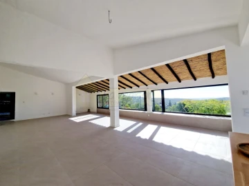 Moradia T3 para Venda em Santa Barbara de Nexe