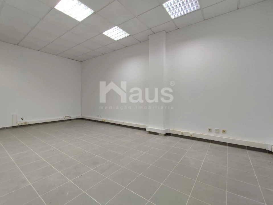 Loja para Venda em Samouco Foto 6