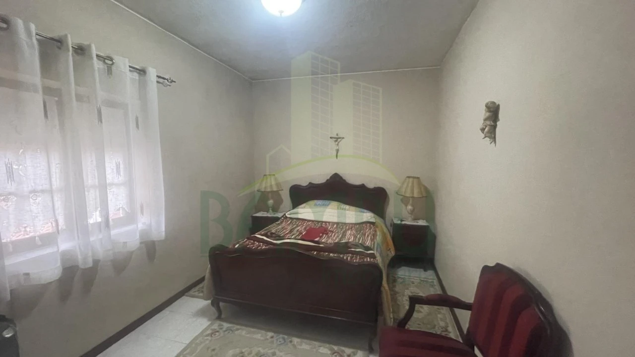 Moradia T6 para Venda em Sapardos Foto 15