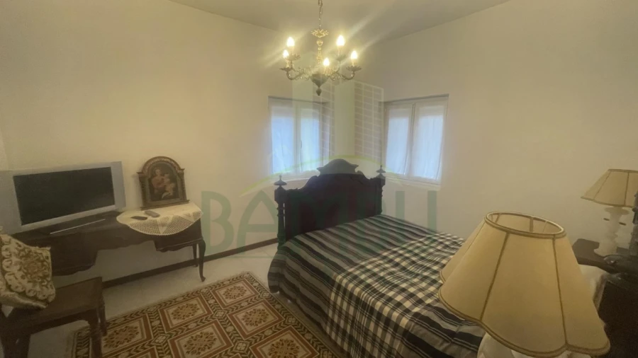 Moradia T6 para Venda em Sapardos Foto 16