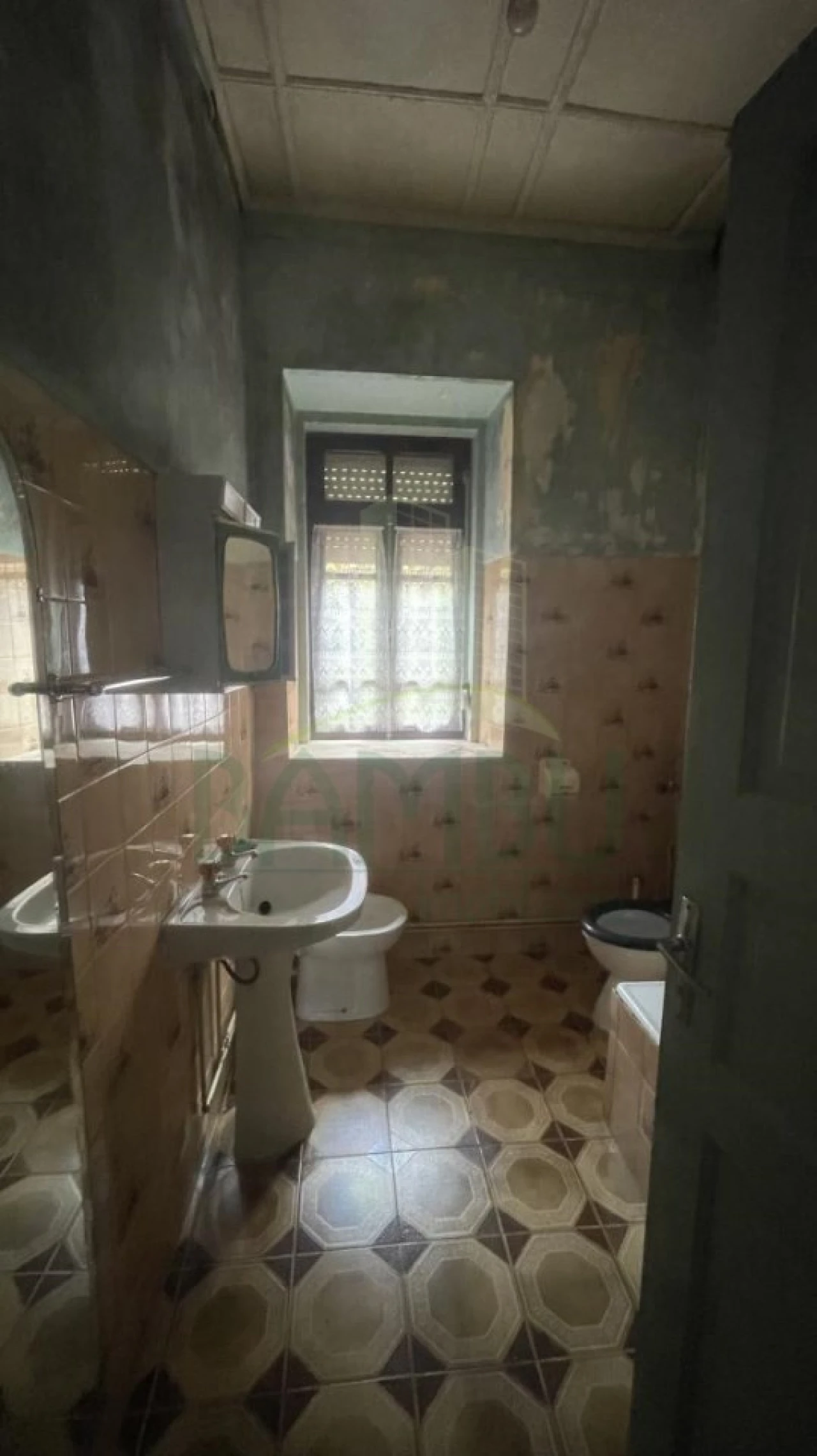 Quinta T4 para Venda em Covas Foto 15