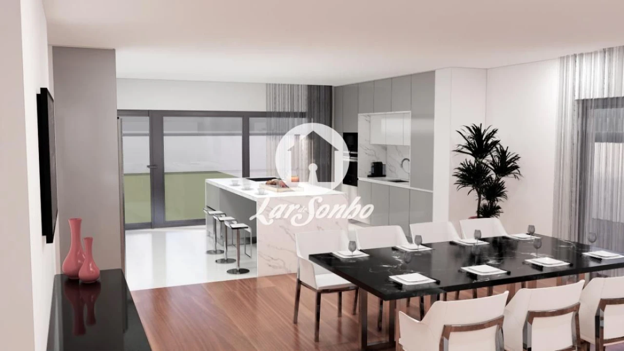 Moradia T5 para Venda em Azurara Foto 9