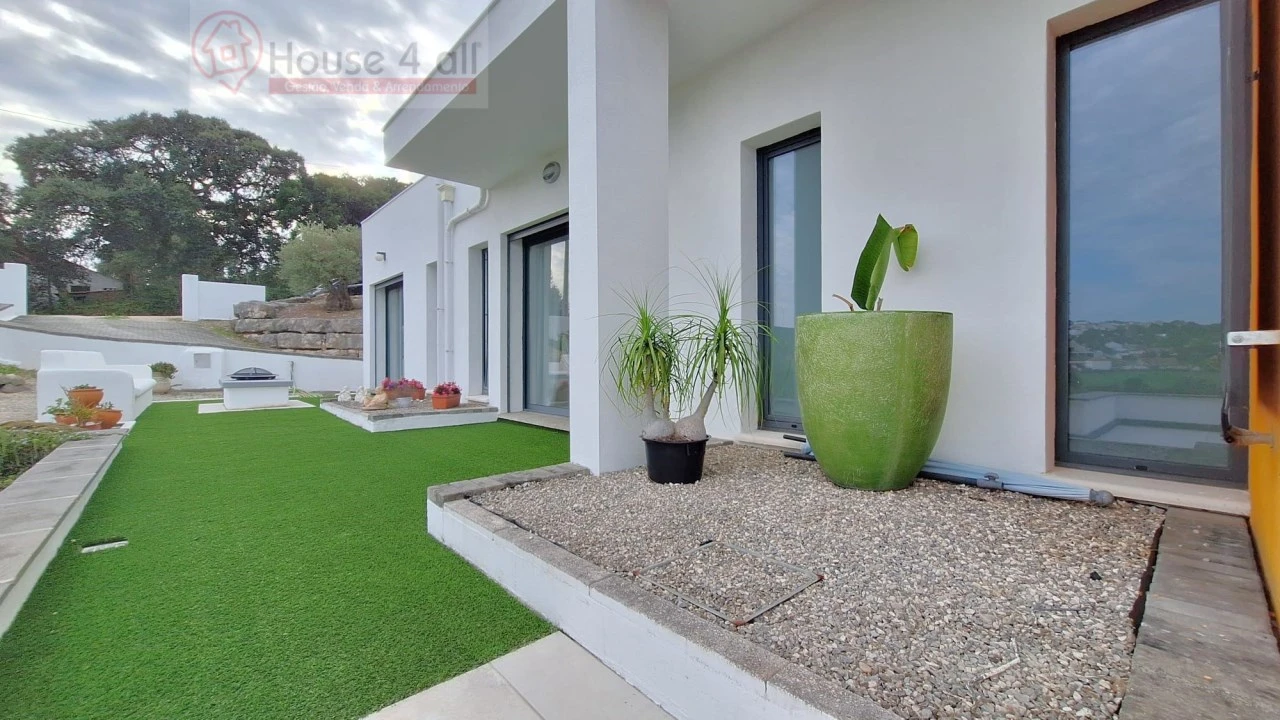 Moradia T3 para Venda em Gaeiras Foto 60