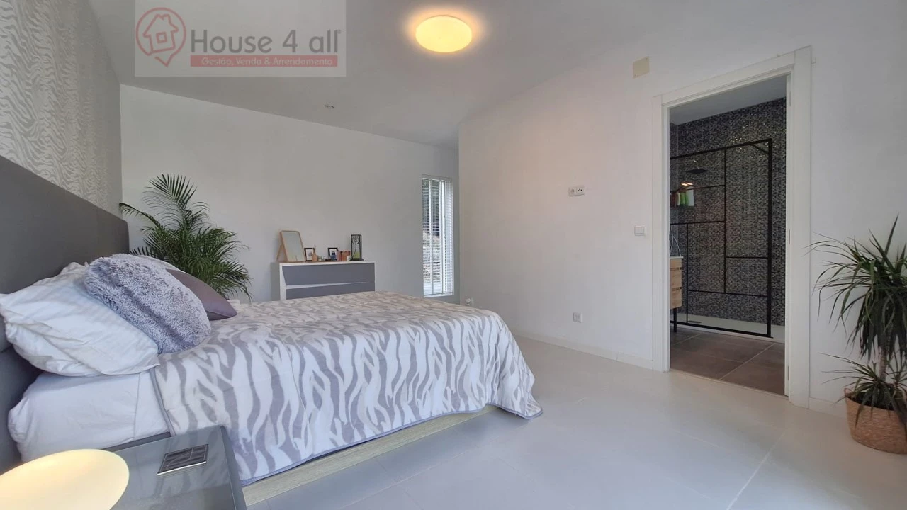 Moradia T3 para Venda em Gaeiras Foto 25