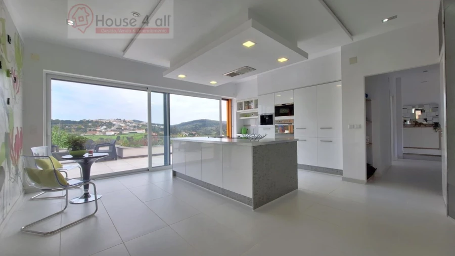 Moradia T3 para Venda em Gaeiras Foto 11