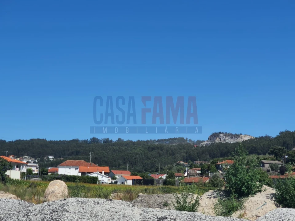 Terreno para Venda em Vale (São Cosme), Telhado e Portela Foto 2