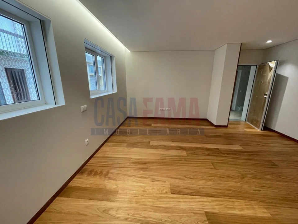 Apartamento T3 para Venda em Póvoa de Varzim, Beiriz e Argivai Foto 1