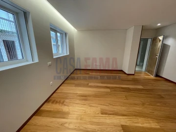 Apartamento T3 para Venda em Póvoa de Varzim, Beiriz e Argivai