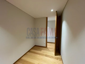 Apartamento T3 para Venda em Póvoa de Varzim, Beiriz e Argivai