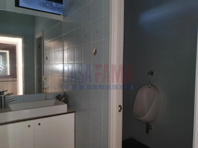 Armazém para Arrendamento em Fradelos Foto 4