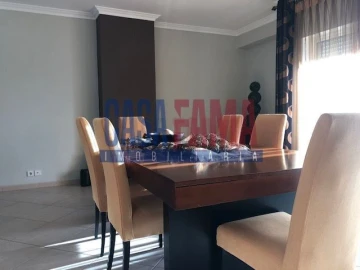 Apartamento T4 para Venda em Póvoa de Varzim, Beiriz e Argivai
