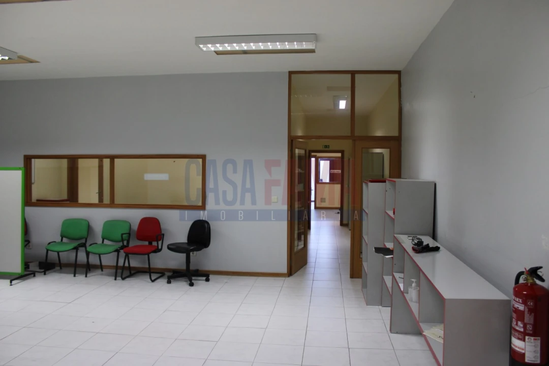 Armazém para Venda em Castêlo da Maia Foto 26