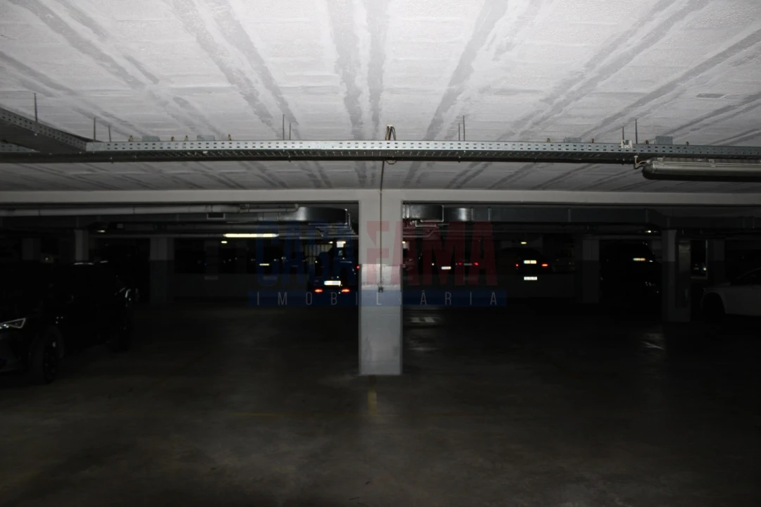 Armazém para Venda em Castêlo da Maia Foto 45