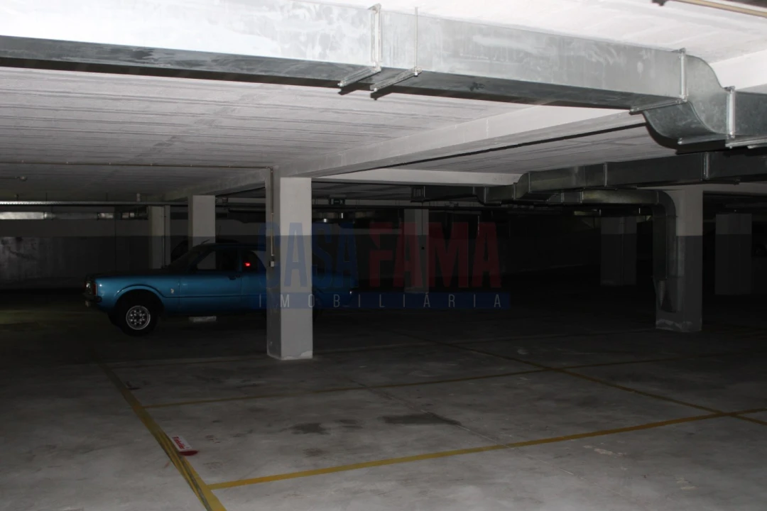 Armazém para Venda em Castêlo da Maia Foto 51