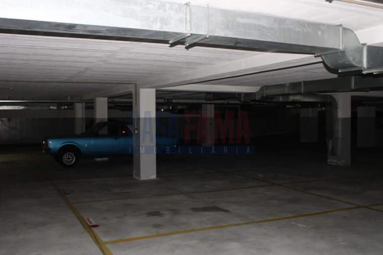 Armazém para Venda em Castêlo da Maia Foto 51