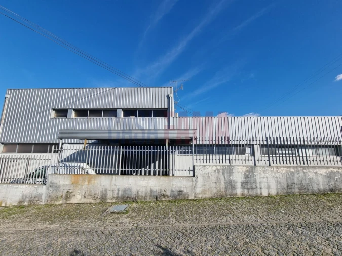 Armazém para Venda em Carvalhal Foto 2