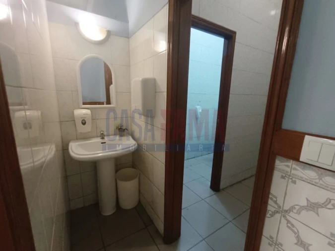 Moradia T3 para Venda em Vilarinho das Cambas Foto 8