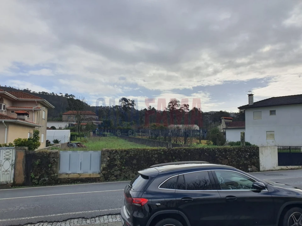 Terreno para Venda em Carreira e Refojos de Riba de Ave Foto 6
