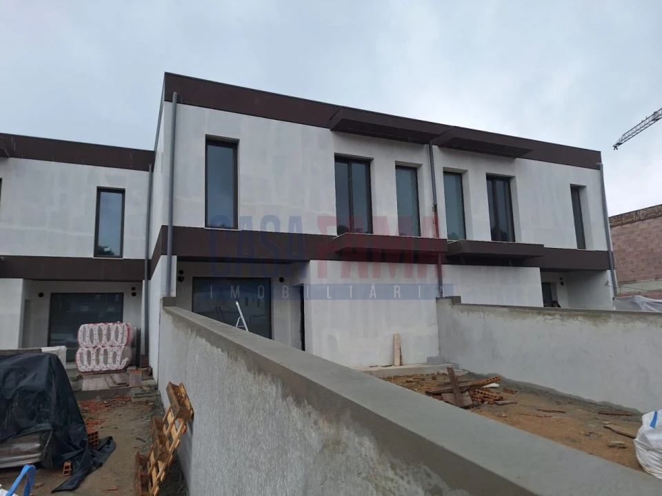 Moradia T3 para Venda em Arvore Foto 14