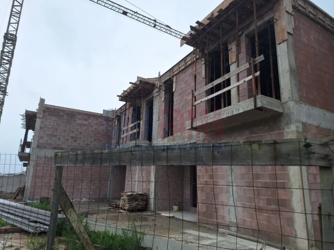 Moradia T3 para Venda em Arvore Foto 17