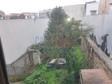 Moradia T10 para Venda em Póvoa de Varzim, Beiriz e Argivai